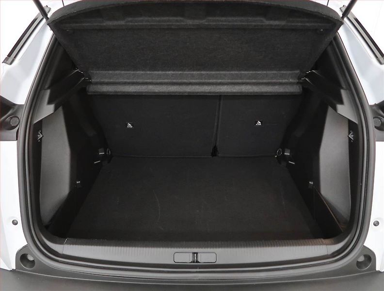 Peugeot 2008 (2025) 1.2 PureTech - fotka 14 z 26