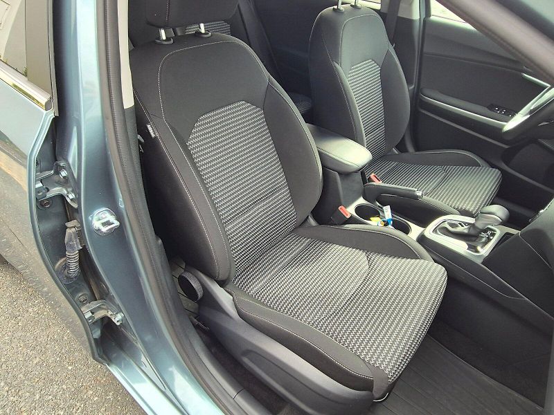 Kia Ceed (2025) SW TOP+Busines 1.5TGD-i 103kW - fotka 17 z 33