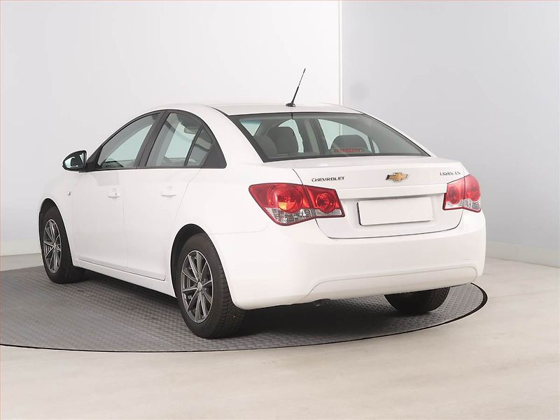 Chevrolet Cruze (2009) 1.6 i 16V, ČR,1.maj - fotka 4 z 16