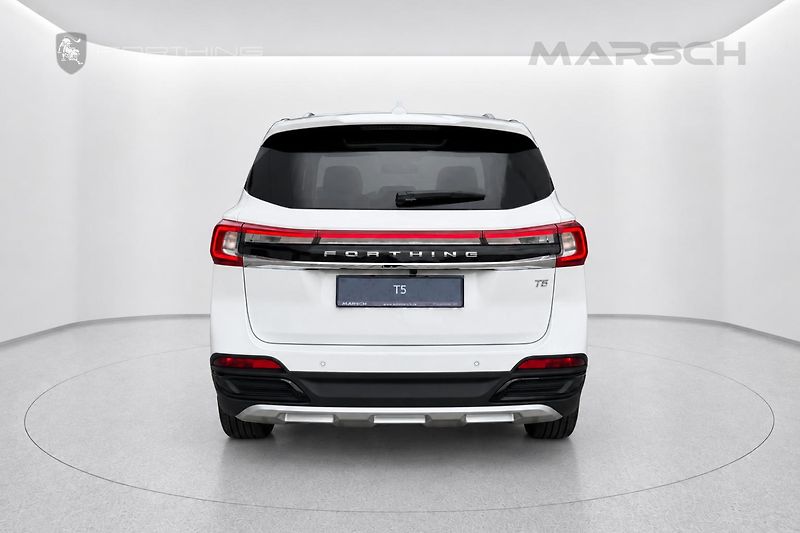 Forthing T5 (2026)  1.5T 125kW 7DTC Exclusive - fotka 6 z 28