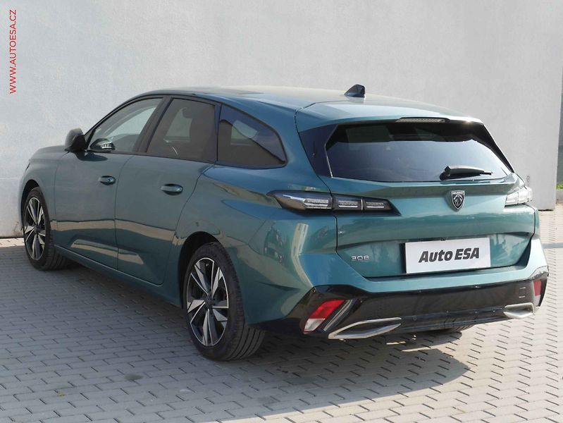 Peugeot 308 (2023) 1.2 PT, ČR, Allure - fotka 6 z 21