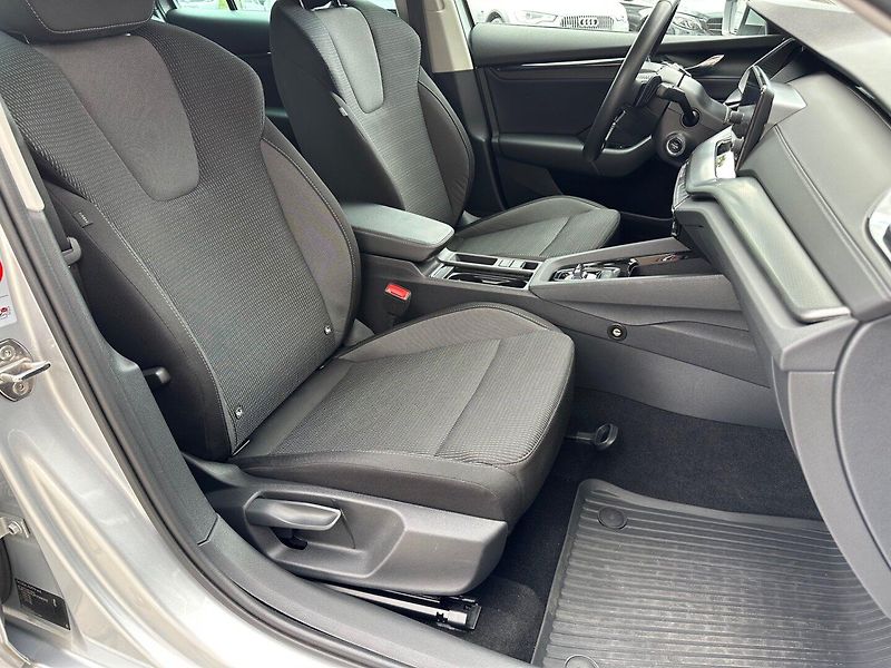 Škoda Octavia 2.0TDI 85kW DSG - ČR - fotka 18 z 27
