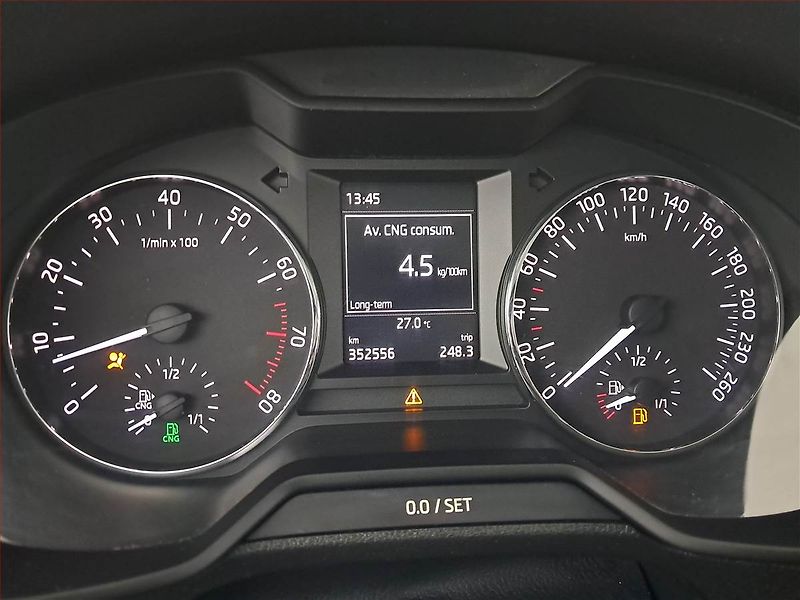 Škoda Octavia (2015) Ambition Plus 1.4 TSI CNG - fotka 11 z 16
