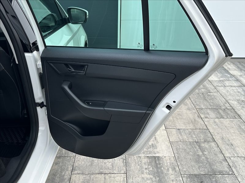 Škoda Fabia 1,0 TSI 95PS  Ambition Top - fotka 21 z 54