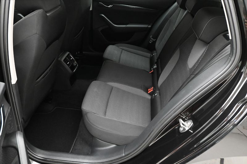 Škoda Octavia 1,0 TSI 81kW M-HEV DSG Záruka - fotka 14 z 30