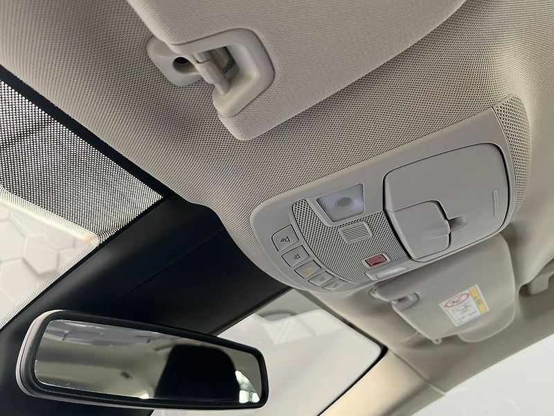 Ford S-MAX 2.5 Duratec FHEV TITANIUM - fotka 30 z 60