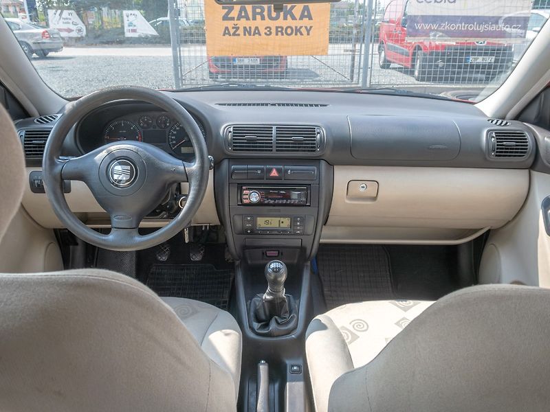 Seat Leon (2002) 1.9TDI 66KW DIGI – 2x KOLA - fotka 11 z 39