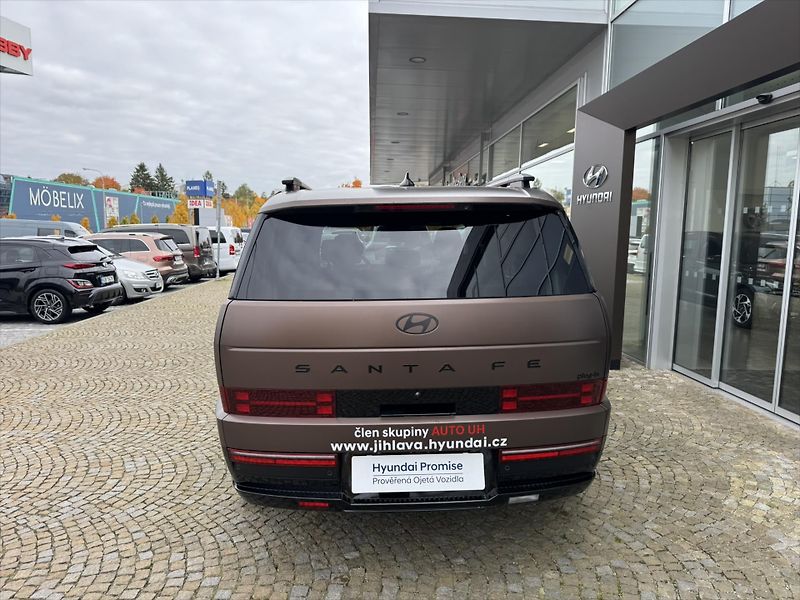 Hyundai Santa Fe 1,6 1,6 TGDI PHEV 4×4 CALLIGRA - fotka 5 z 19