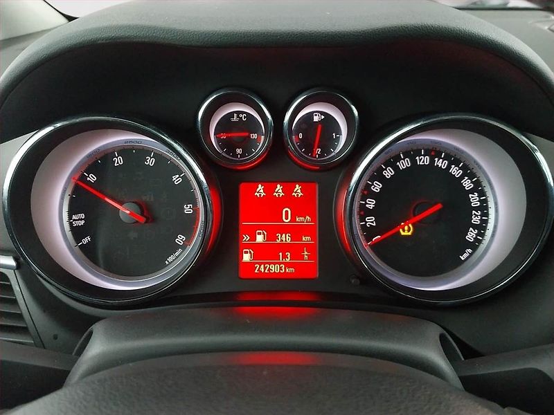 Opel Zafira (2014) 1.6 CDTI, Navi, Tempomat - fotka 11 z 16