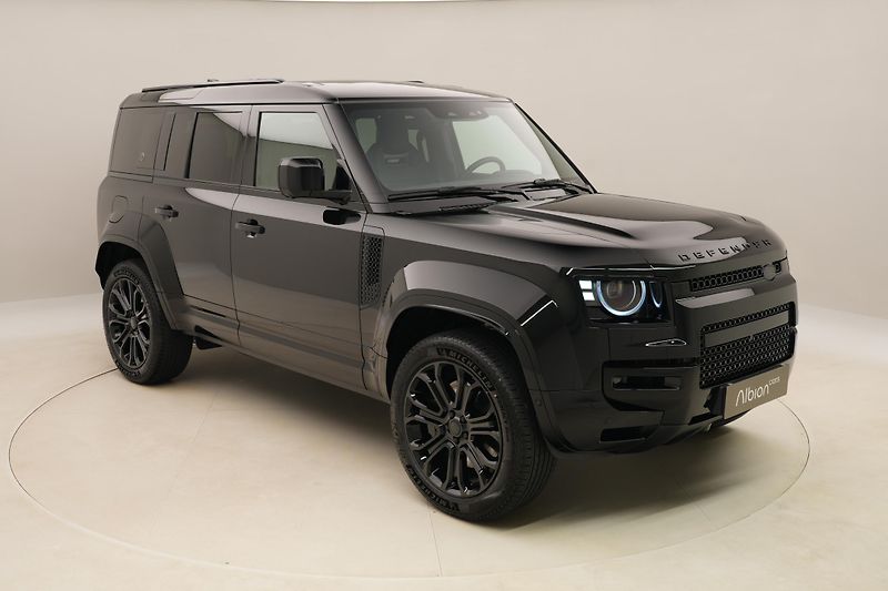 Land Rover Defender (2026) P635 OCTA BLACK AWD - fotka 12 z 74