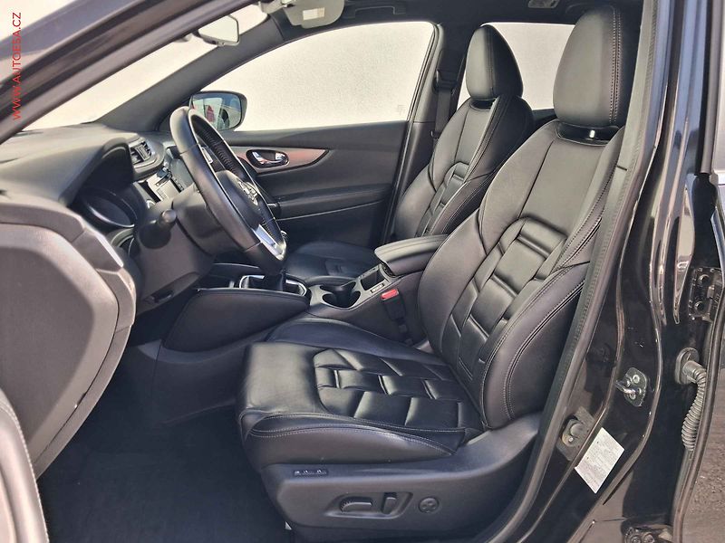 Nissan Qashqai (2017) 1.2 DiG-T, Tekna, +kola - fotka 9 z 21