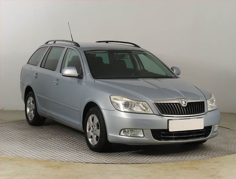 Škoda Octavia (2009) Ambiente 1.4 TSI, Tempomat - fotografie inzerátu