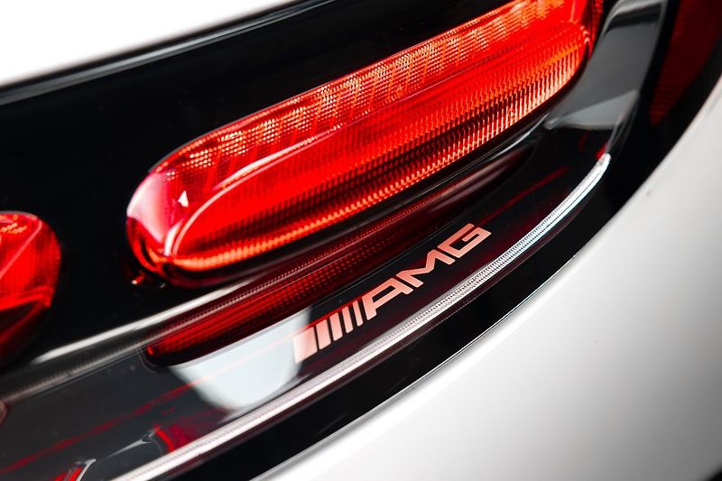 Mercedes-Benz AMG GT 63 4M+ AMG Premium+ HuD Burm P - fotka 7 z 30