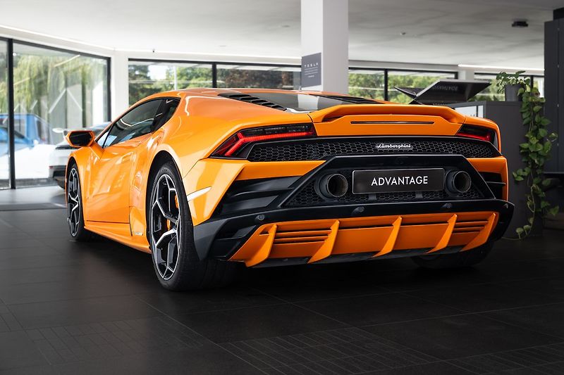 Lamborghini Huracán EVO coupé /LIFT/PPF/Záruka - fotka 4 z 23