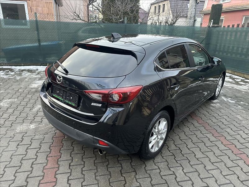 Mazda 3 2,0 121kw G165 TOP - fotka 3 z 22