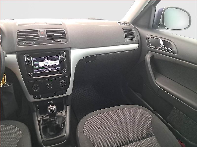 Škoda Yeti (2016) 1.2 TSI, Serv.kniha, Tempomat - fotka 8 z 16