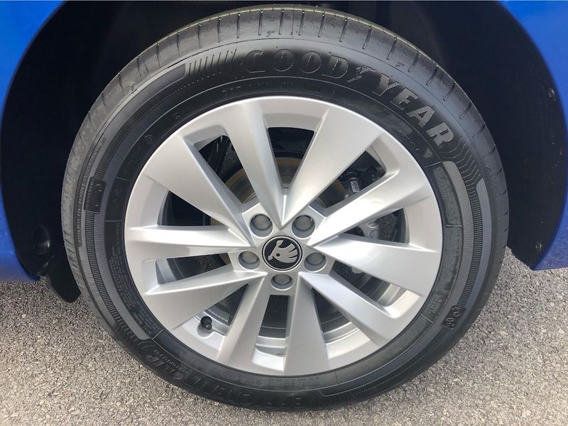 Škoda Scala 1,0TSI - fotka 14 z 29