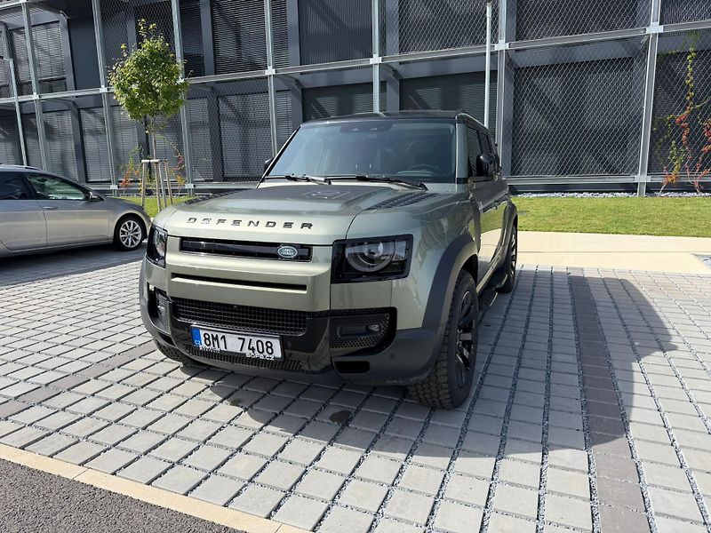 Land Rover Defender (2025) LAND ROVER DEFENDER – 3.0  - fotka 4 z 21
