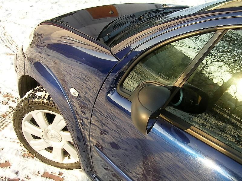 Motor ukrývající se za přední maskou má síly víc než dost.