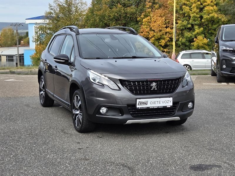 Peugeot 2008 (2019) 1.2 PT 130 GT line MAN 6 - fotka 7 z 30