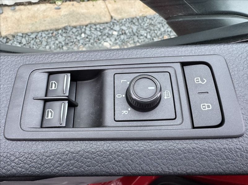Volkswagen Transporter 2,0 TDI 110kW 4MOT DPH původČR - fotka 28 z 50
