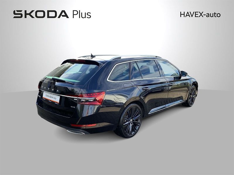 Škoda Superb (2023) Combi 2.0 TDI 4x4 DSG L&K - fotka 2 z 37