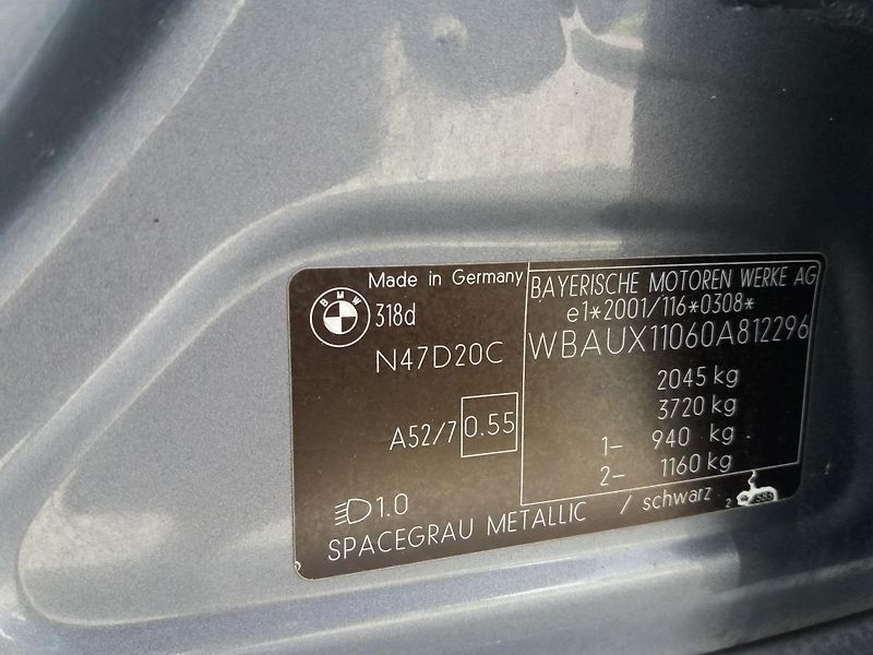 BMW Řada 3 (2010) 2.0d,105kW,VÝHŘEV.SEDADEL!! - fotka 24 z 26