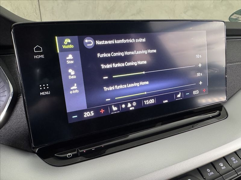 Škoda Octavia 1,4 TSi  iV DSG Style Virtual - fotka 31 z 49