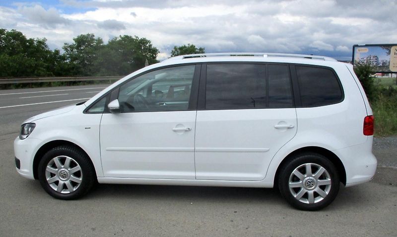Volkswagen Touran TDI CUP*77KW*TZ*NAVI*VÝHŘEV* - fotka 9 z 50