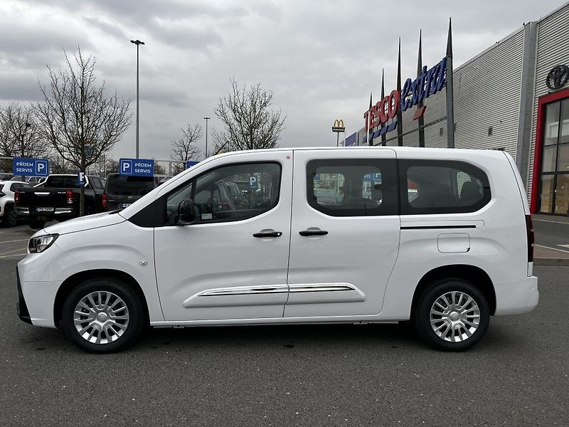 Toyota ProAce City Verso 1.5D MT Business ODBĚR 11/2026 - fotka 8 z 28