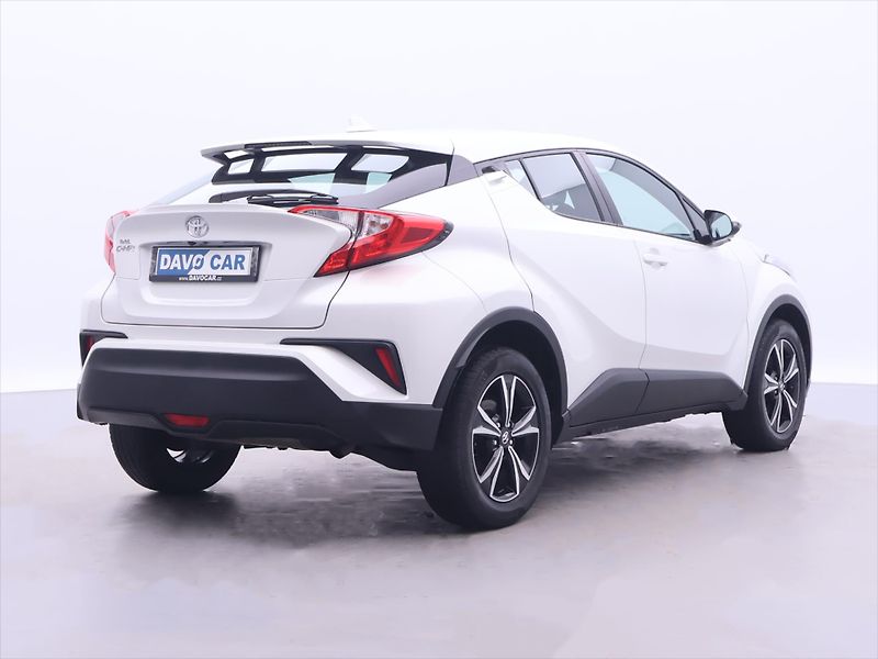 Toyota C-HR 1,2 Turbo 85kW CZ Serv.kniha - fotka 7 z 32