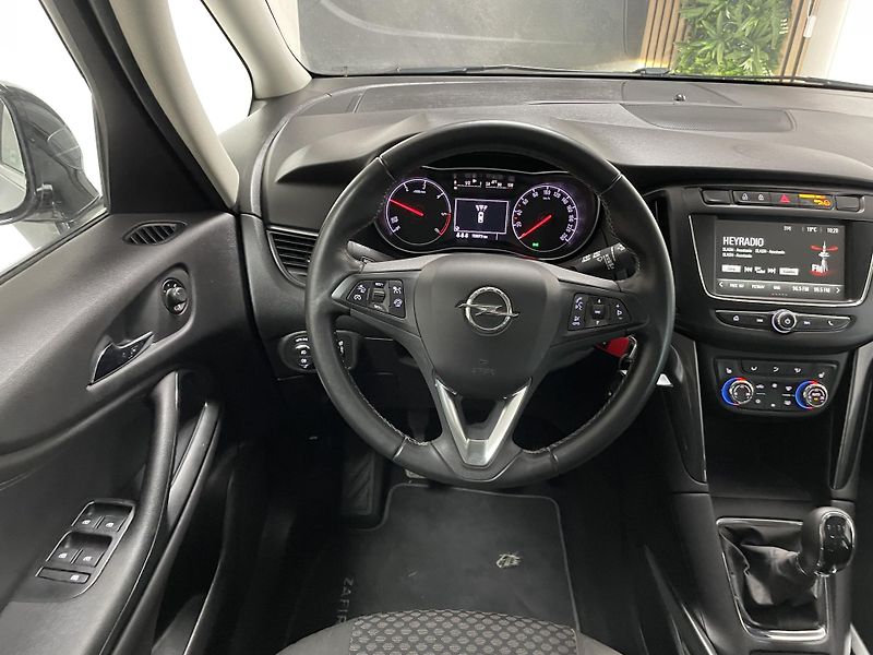 Opel Zafira 1.6 CDTi ČR 1.MAJ. TOP !! - fotka 22 z 26