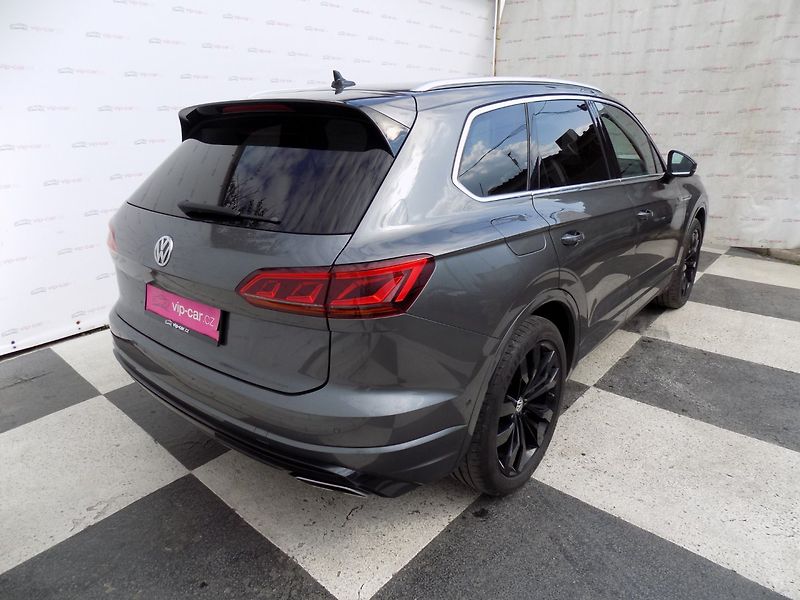 Volkswagen Touareg (2018) 3.0TDI/R-Line/4x4/AT/Matrix/ - fotka 7 z 47