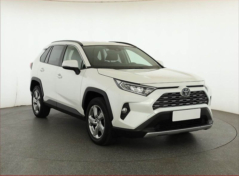 Toyota RAV4 (2020) 2.0 Valvematic - fotka 1 z 20