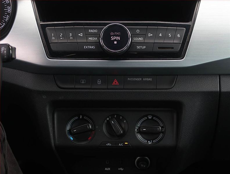 Škoda Fabia (2015) 1.2 TSI, Automat - fotka 12 z 15