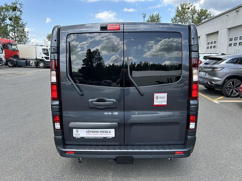 Renault Trafic (2026) COMBI L2H1 170k AT9 RED 8 MÍST - fotka 5 z 36