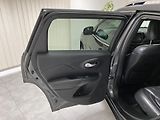 Jeep Cherokee 2.2 M-JET,A/T,4x4,1.MAJ.TZ - náhled 16
