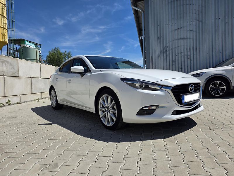 Mazda 3 (2017) Najeto jen 18.000 km !!! - fotka 2 z 9