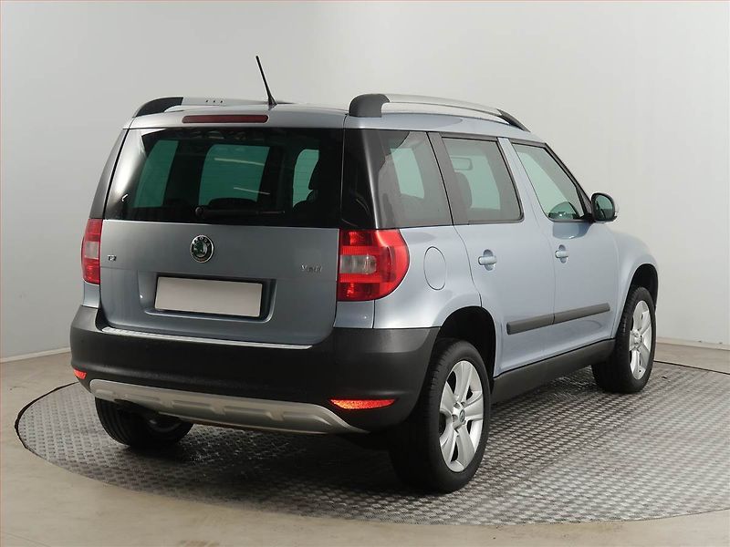 Škoda Yeti (2011) Ambition 1.4 TSI, Serv.kniha - fotka 5 z 15