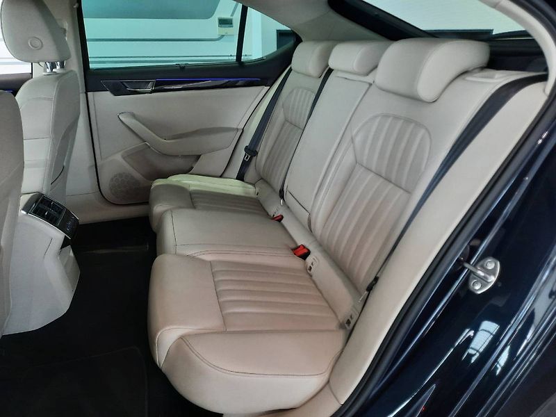 Škoda Superb (2020) Laurin&Klement 2.0 TSI 4x4 (20 - fotka 9 z 30