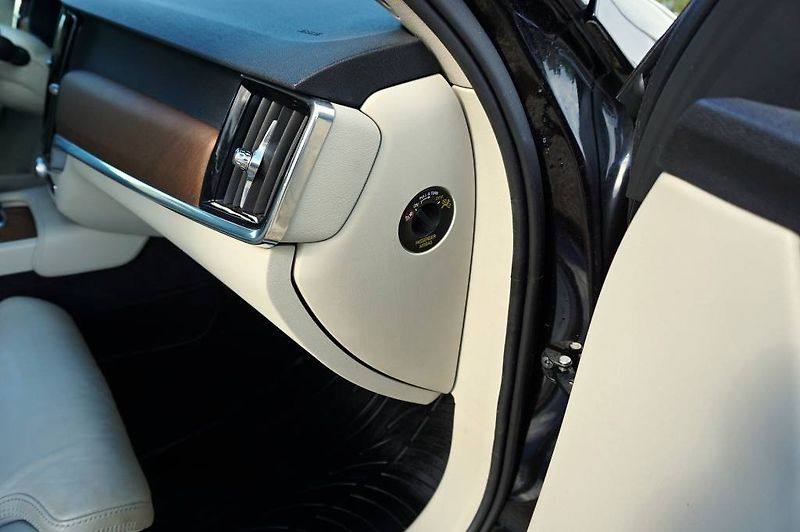 Volvo V90 (2019) INSCRIPTION POLESTAR 2,0D5 173 - fotka 24 z 60