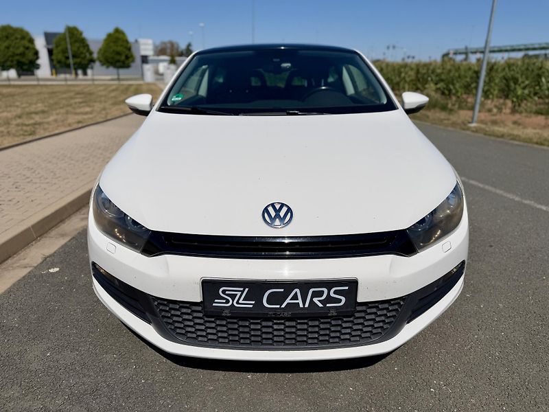 Volkswagen Scirocco 1.4 TSI 90KW PANORAMA ROZVODY - fotka 8 z 37