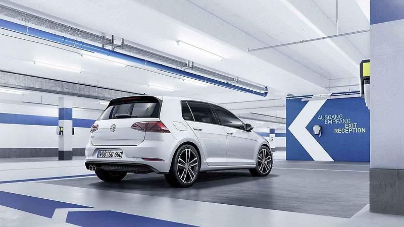 Volkswagen Golf GTI Performance.