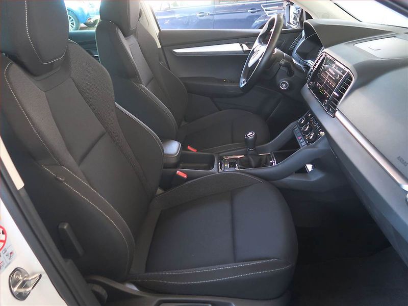 Škoda Karoq (2022) Ambition 1.0 TSI - fotka 9 z 16
