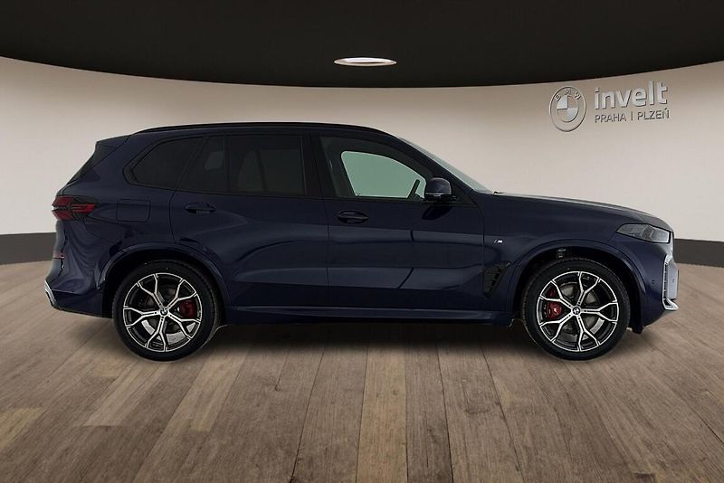 BMW X5 xDrive40d - fotka 2 z 26