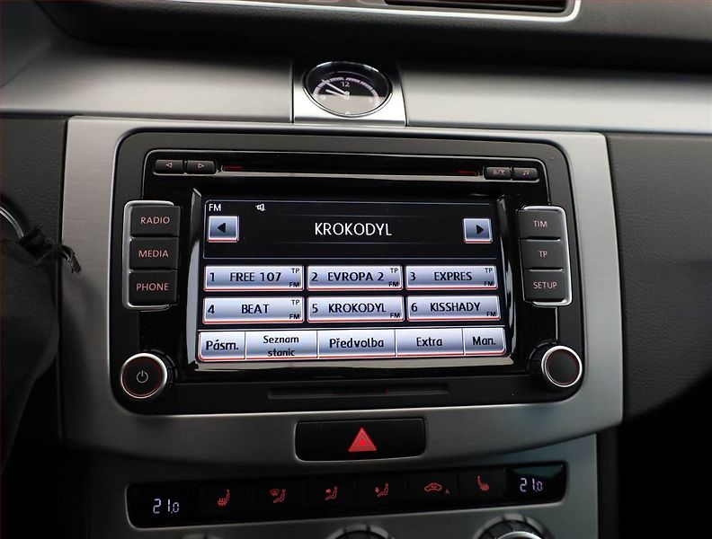 Volkswagen CC (2014) R-line 2.0 TDI, 4X4, ČR,1.maj - fotka 11 z 18