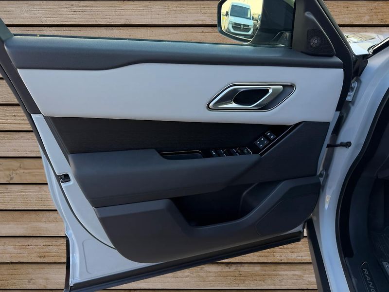 Land Rover Range Rover Velar (2024) +D300 DYNAMIC+ ČR + DPH + - fotka 13 z 19