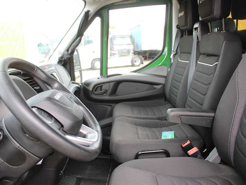 Iveco DAILY 35S18, EURO 6, SPACÍ NÁS - fotka 8 z 19
