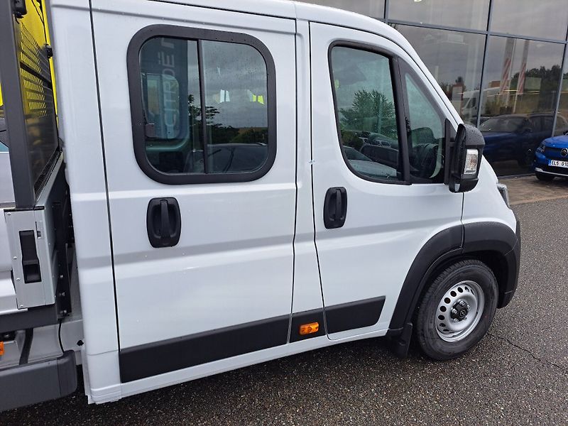 Opel Movano (2026) Valník dvojkab L4 H 180k-7míst - fotka 4 z 18
