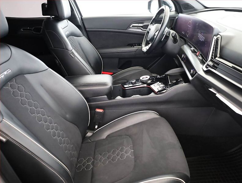 Kia Sportage (2023) 1.6 T-GDI MHEV - fotka 7 z 20
